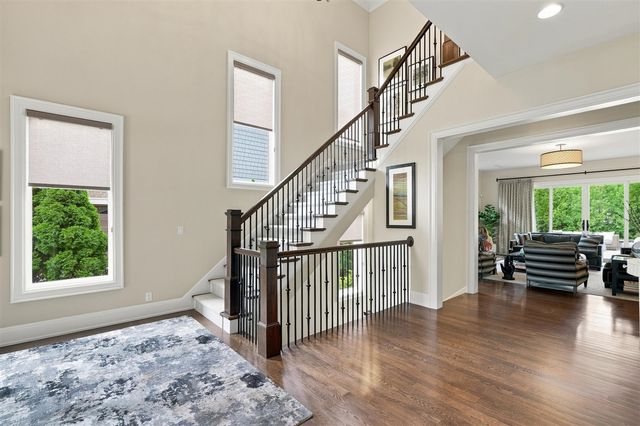 1215 Manchester Road, Birmingham, MI 48009