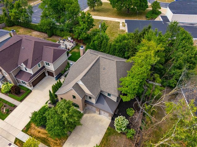 1215 Manchester Road, Birmingham, MI 48009