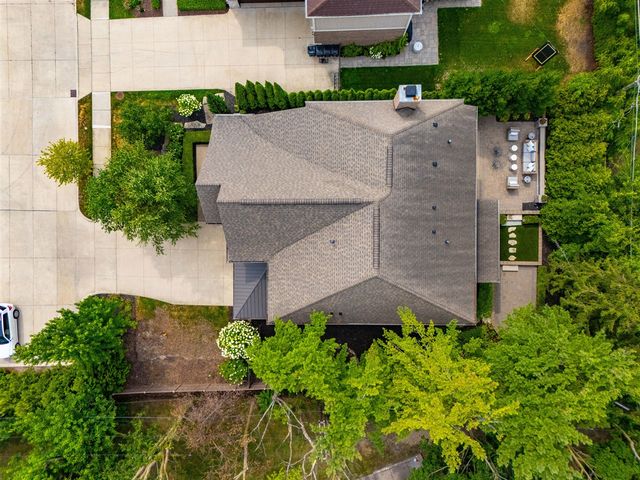 1215 Manchester Road, Birmingham, MI 48009
