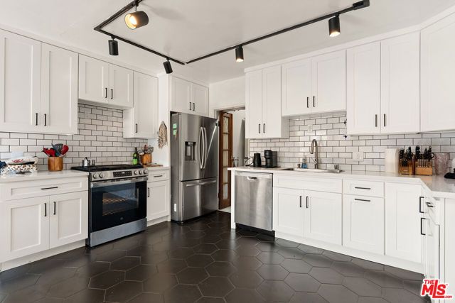 2431 20th Street, Santa Monica, CA 90405