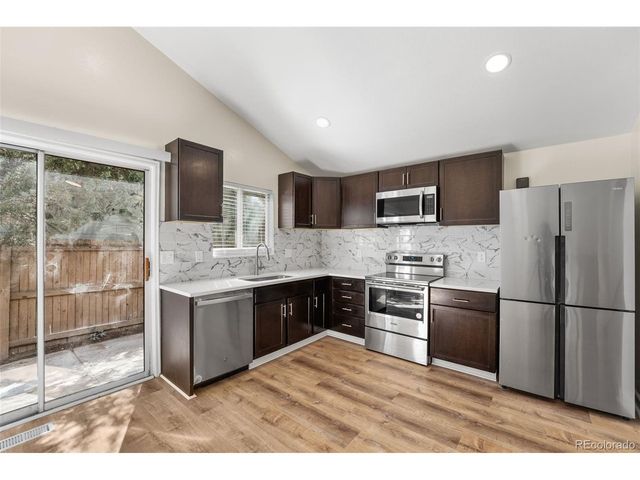4832 S Genoa St, Centennial, CO 80015