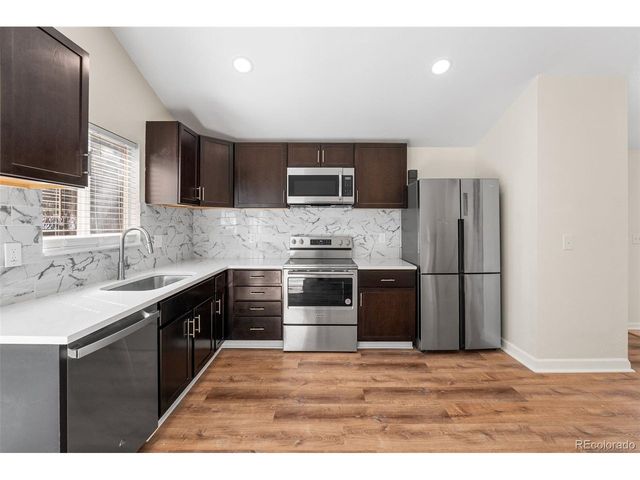4832 S Genoa St, Centennial, CO 80015