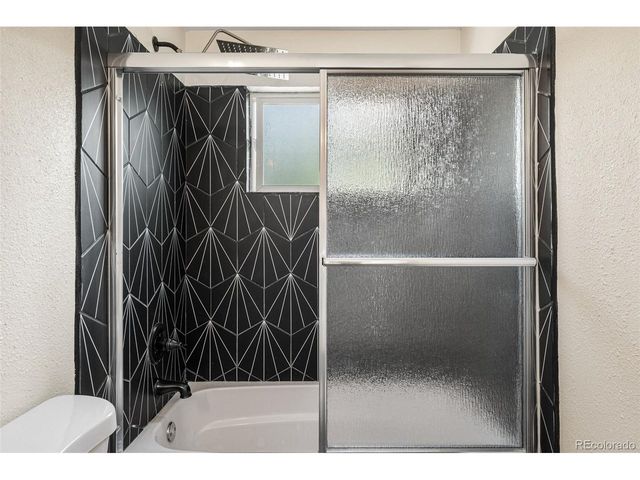 4832 S Genoa St, Centennial, CO 80015