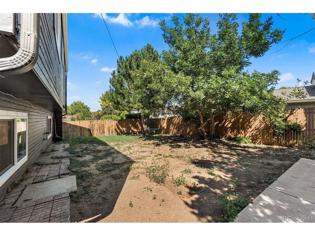 4832 S Genoa St, Centennial, CO 80015