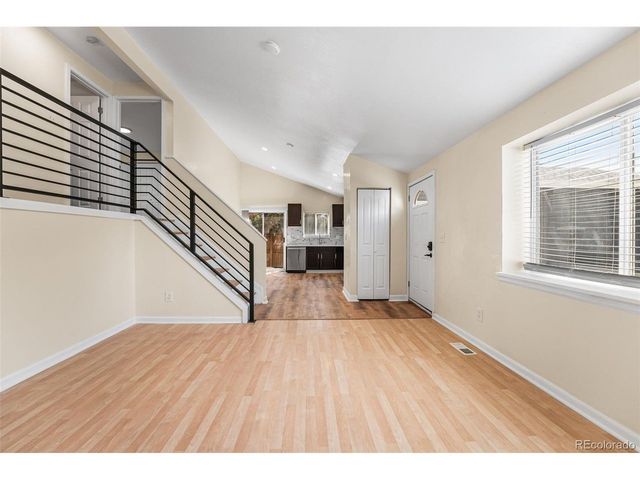 4832 S Genoa St, Centennial, CO 80015