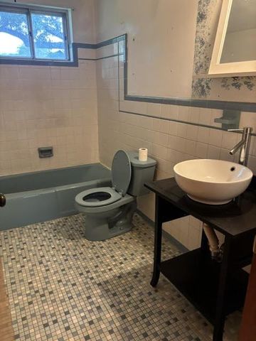2221 TONGA DR, Fort Washington, MD 20744