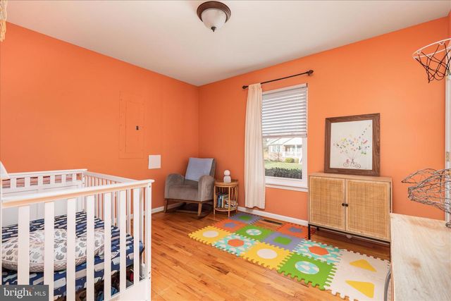 1112 ASHBY ST, Front Royal, VA 22630