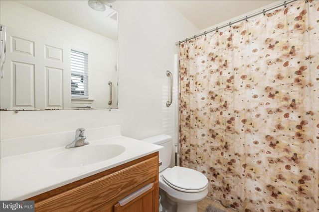 1112 ASHBY ST, Front Royal, VA 22630