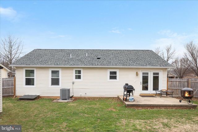 1112 ASHBY ST, Front Royal, VA 22630