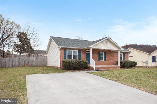 1112 ASHBY ST, Front Royal, VA 22630