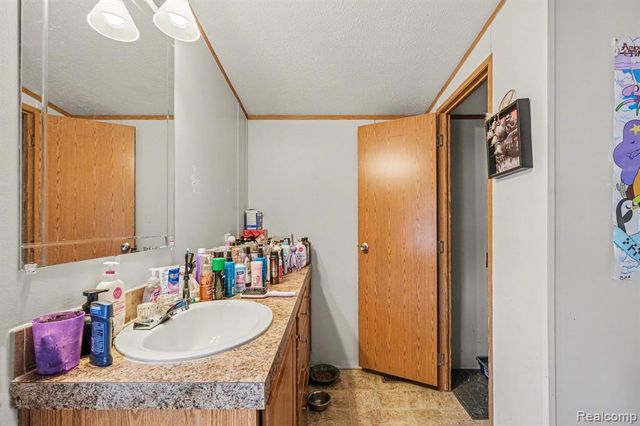 2055 Cedar Circle, Clio, MI 48420