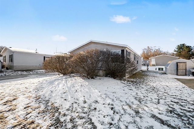 2055 Cedar Circle, Clio, MI 48420