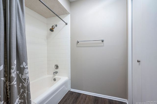 1819 Babcock Rd Apt 704, San Antonio, TX 78229