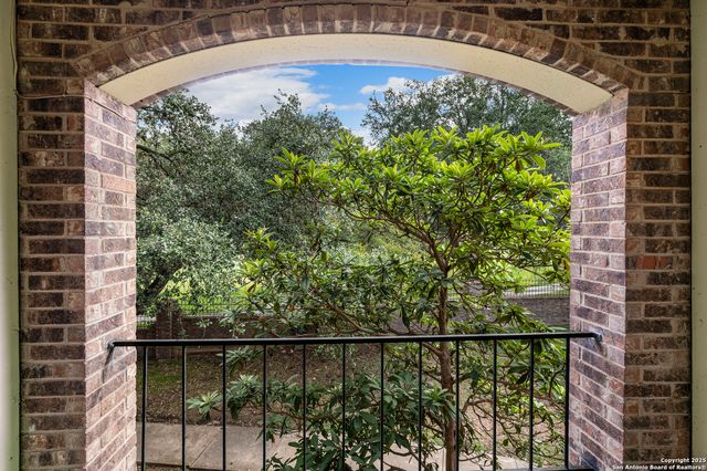 1819 Babcock Rd Apt 704, San Antonio, TX 78229
