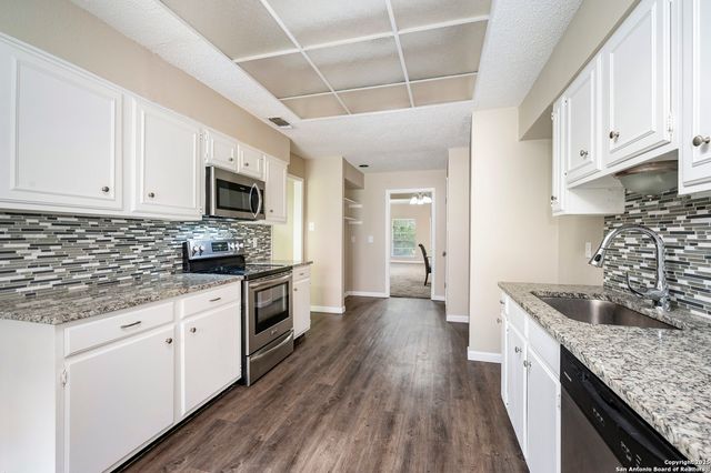 1819 Babcock Rd Apt 704, San Antonio, TX 78229