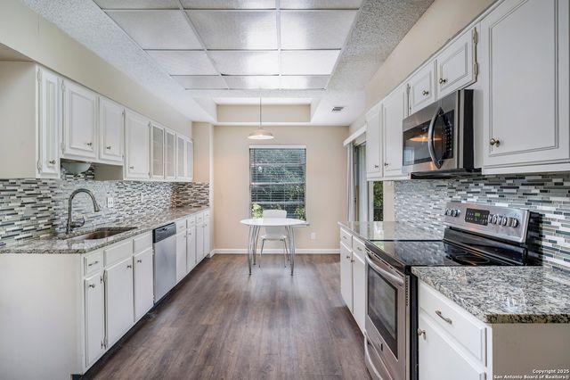 1819 Babcock Rd Apt 704, San Antonio, TX 78229