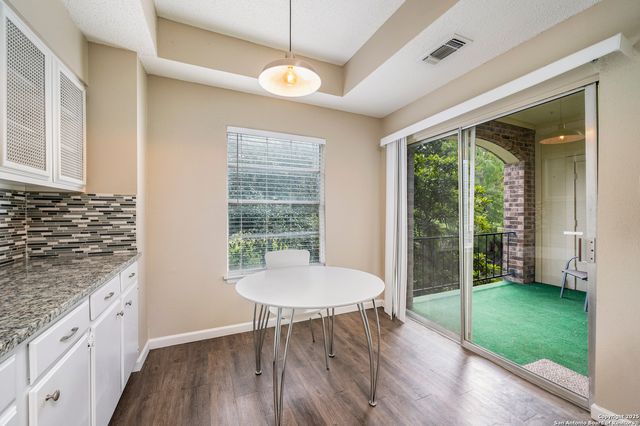 1819 Babcock Rd Apt 704, San Antonio, TX 78229