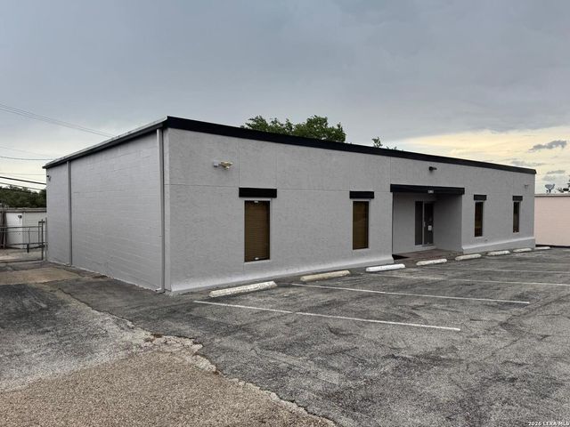 11911 WARFIELD ST, San Antonio, TX 78216
