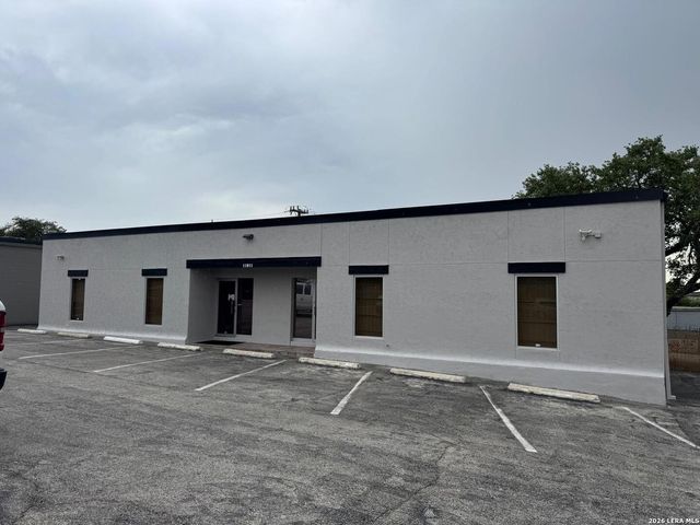 11911 WARFIELD ST, San Antonio, TX 78216
