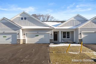 253 Hickory Valley Drive, Kalamazoo, MI 49009