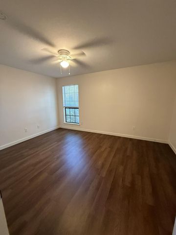 4159 Steck Ave 158, Austin, TX 78759