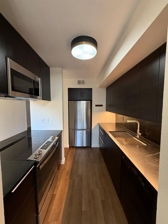 4159 Steck Ave 158, Austin, TX 78759