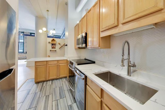 801 S WELLS Street 208, Chicago, IL 60607