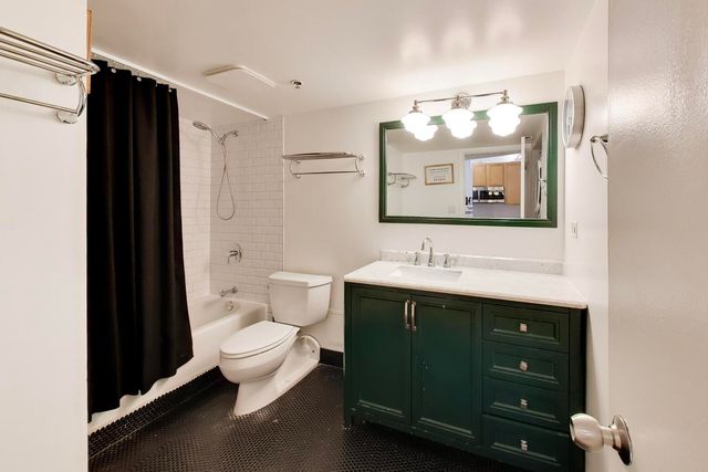 801 S WELLS Street 208, Chicago, IL 60607