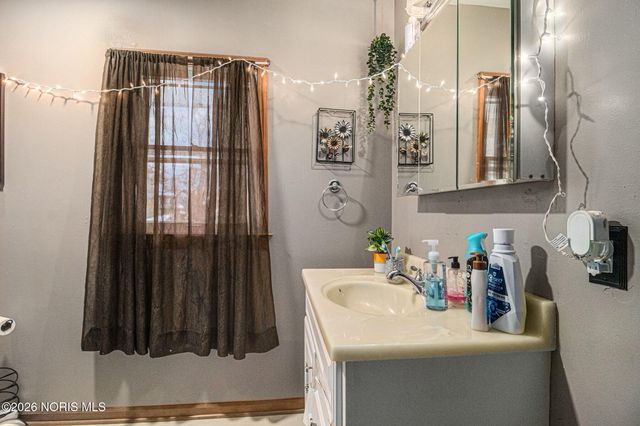 4138 Thornton Avenue, Toledo, OH 43612