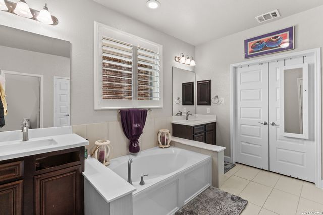 2838 Cliff Canyon, San Antonio, TX 78259