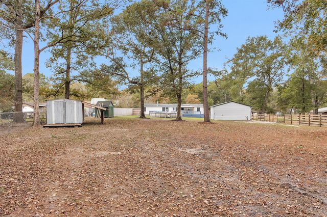 4621 Price Road, Montgomery, TX 77316