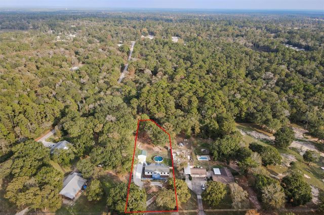 4621 Price Road, Montgomery, TX 77316