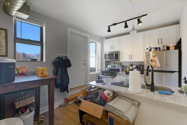 4004 N Bell Avenue 2D, Chicago, IL 60618