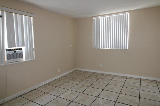 1561 W 11th Street, Riviera Beach, FL 33404