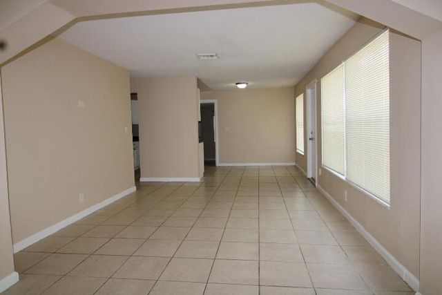 1561 W 11th Street, Riviera Beach, FL 33404
