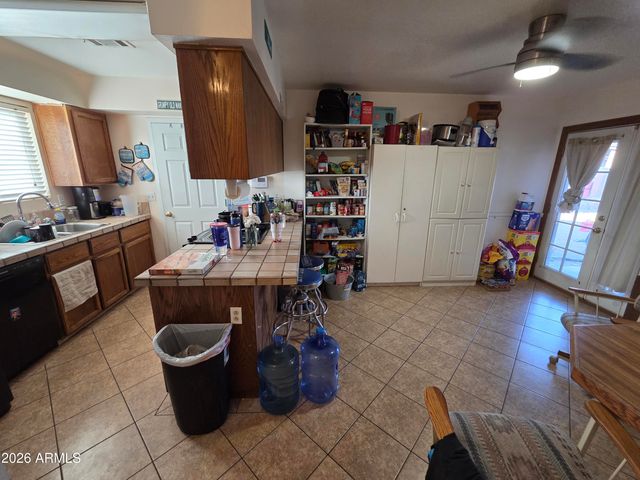 2219 S ROYAL PALM Road, Apache Junction, AZ 85119