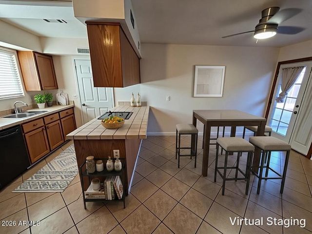 2219 S ROYAL PALM Road, Apache Junction, AZ 85119