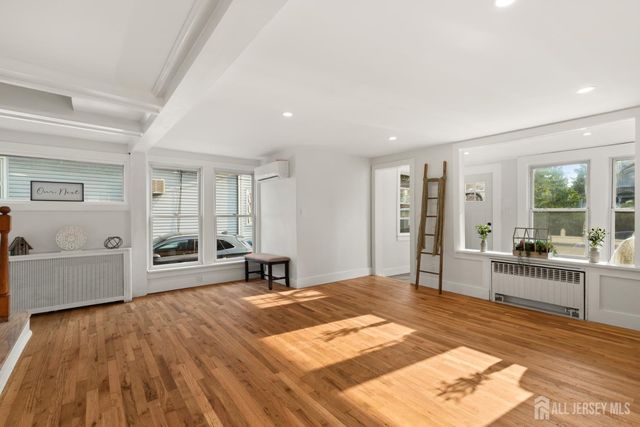 180 cutter Avenue, Fords, NJ 08863