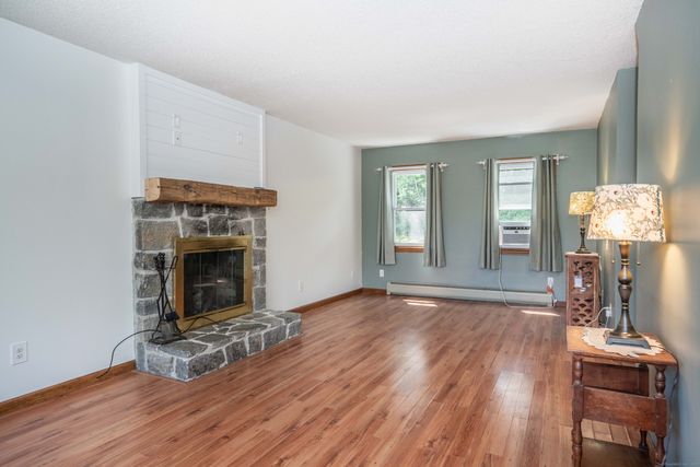 29 Northmont Rd Extension, Bristol, CT 06010
