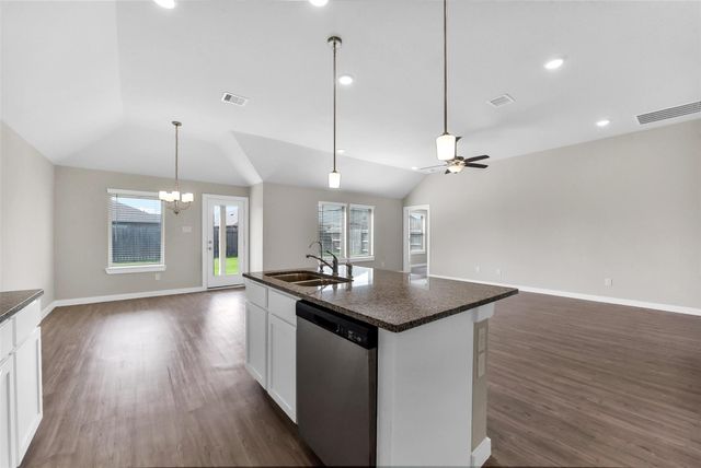 7607 Tramontana Lane, Baytown, TX 77523