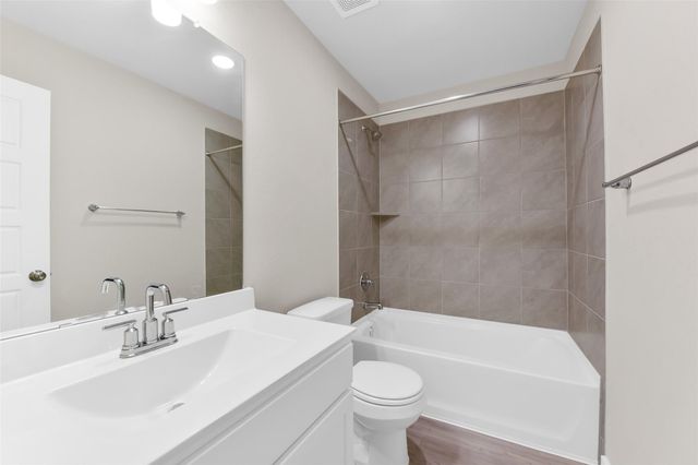 7607 Tramontana Lane, Baytown, TX 77523