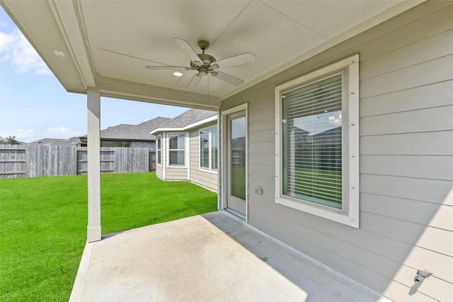 7607 Tramontana Lane, Baytown, TX 77523