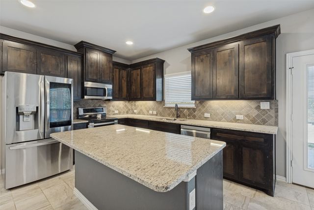 240 Teakwood Drive, Princeton, TX 75407