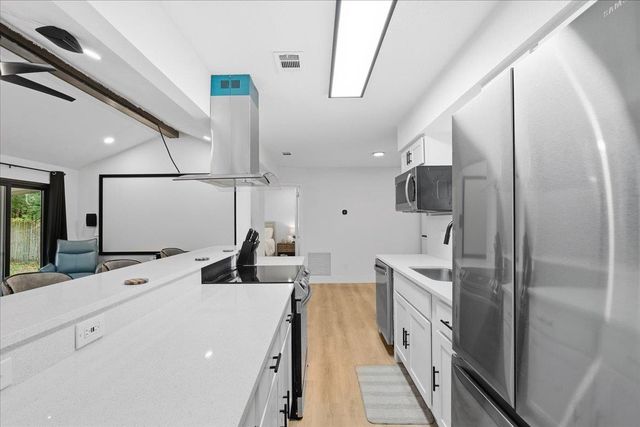 11682 Tyndel Creek Dr, Jacksonville, FL 32223