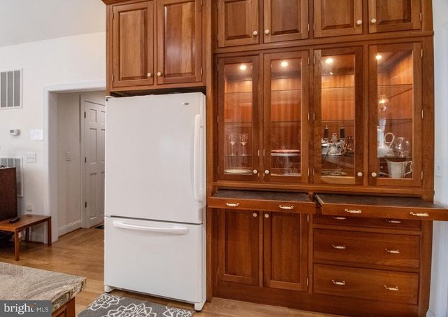 812 STEEPLE CHASE LN, Martinsburg, WV 25404