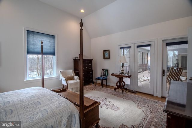 812 STEEPLE CHASE LN, Martinsburg, WV 25404