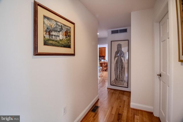 812 STEEPLE CHASE LN, Martinsburg, WV 25404