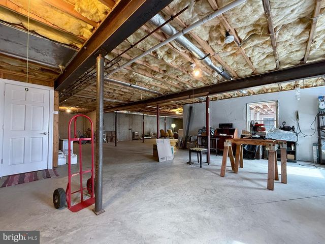 812 STEEPLE CHASE LN, Martinsburg, WV 25404