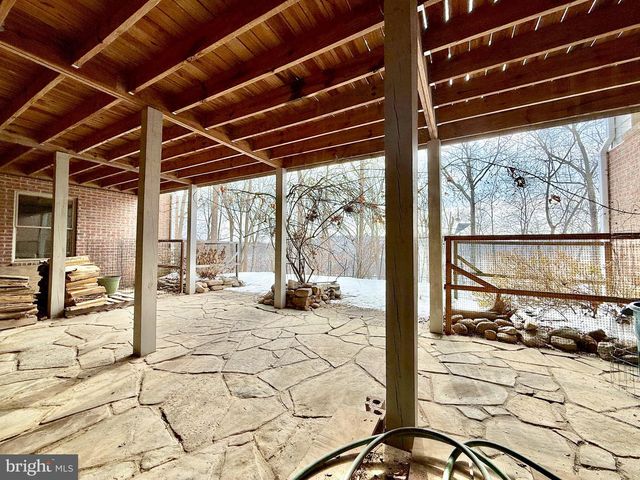 812 STEEPLE CHASE LN, Martinsburg, WV 25404