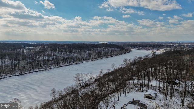 812 STEEPLE CHASE LN, Martinsburg, WV 25404